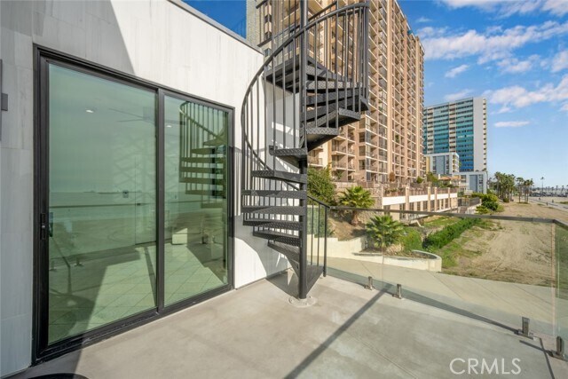 Building Photo - 1724 Bluff Pl