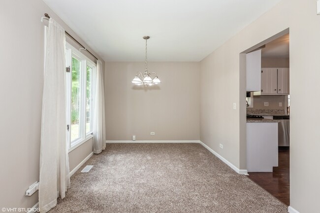 Building Photo - 98 Quail Hollow Ct
