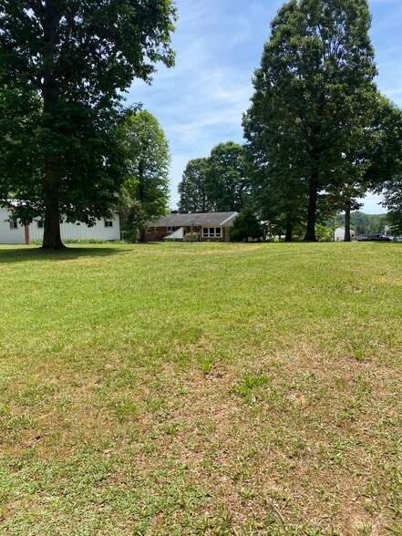 Building Photo - 18250 James Madison Hwy