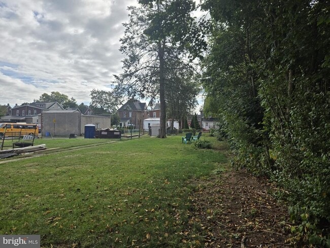 Building Photo - 314 Walnut St