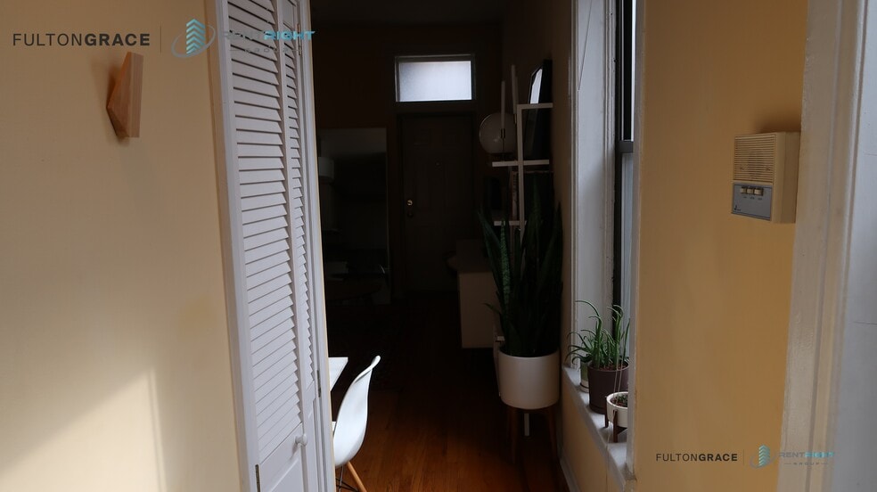 Primary Photo - 1443 N Bosworth Ave