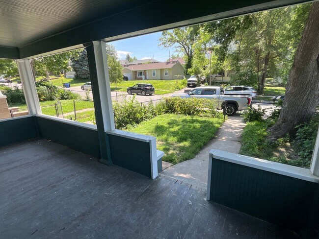 Building Photo - 4BR 2-bath- Midtown- Gifford Park