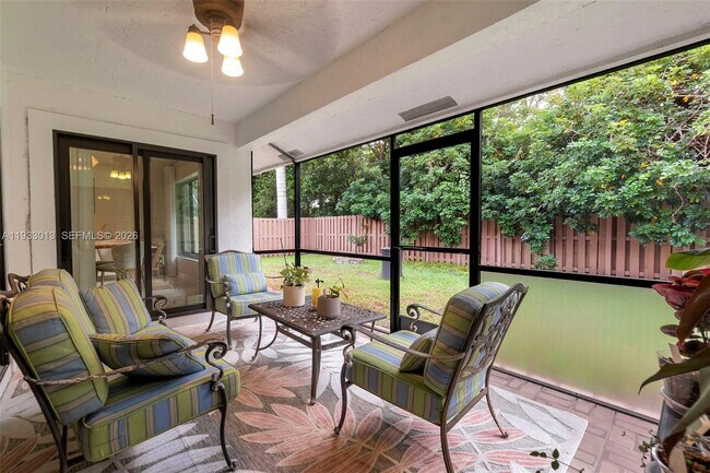 Building Photo - 1583 Eastlake Way