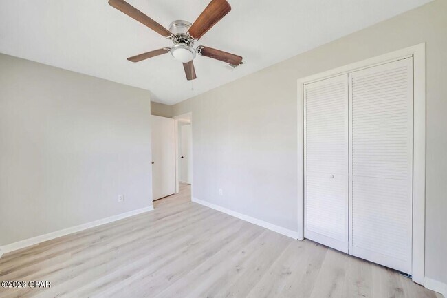 Building Photo - 7011 Lois St