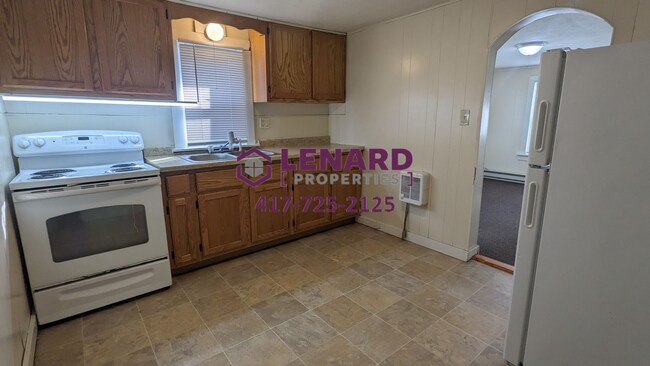 Building Photo - The Perfect Size!