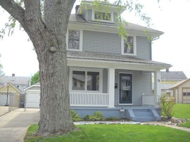 Building Photo - 38 Forest Glen Ave