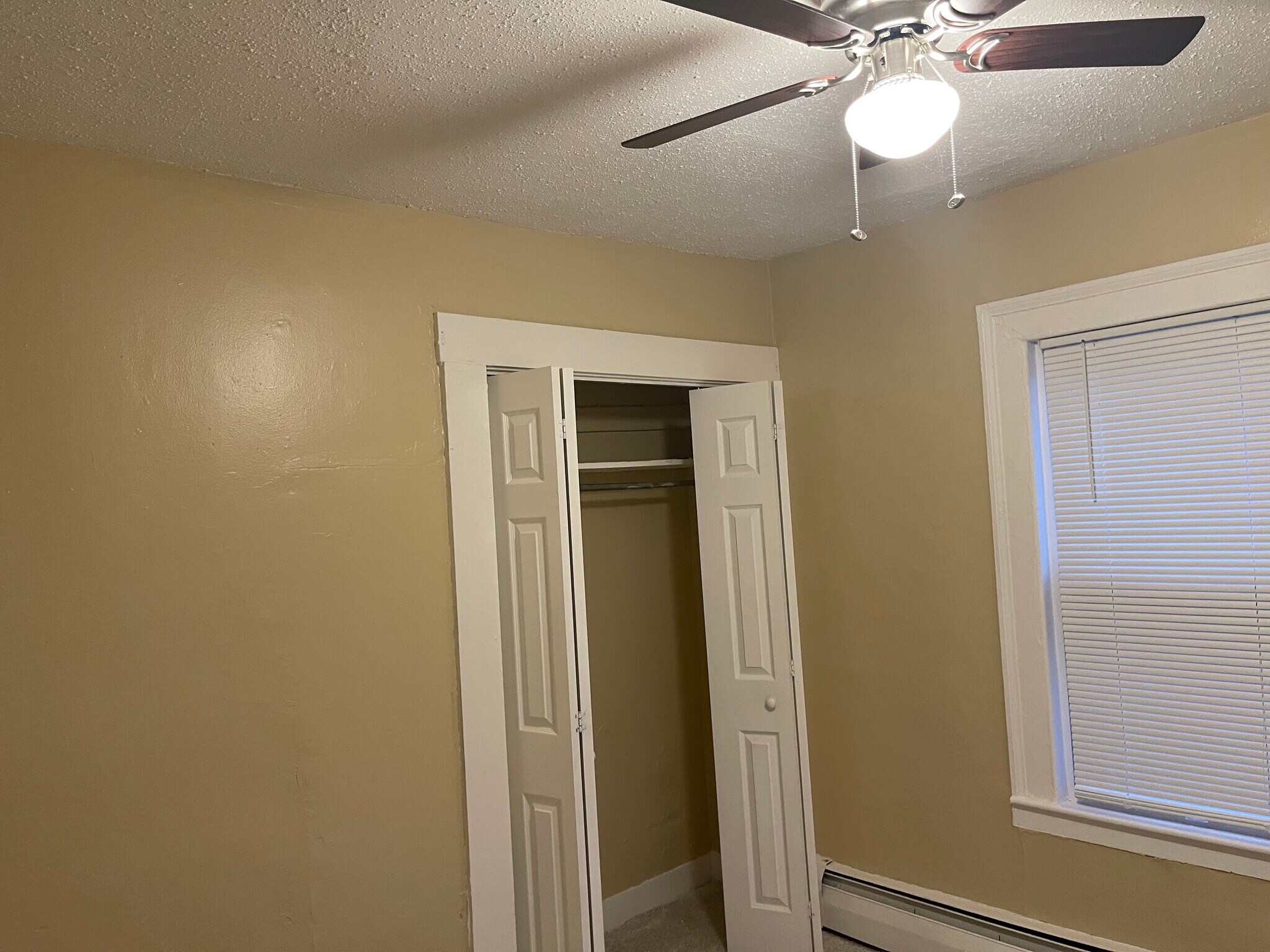 Building Photo - 122 Clark St