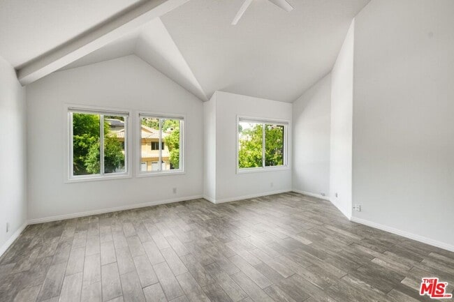 Building Photo - 4342 Park Verdi
