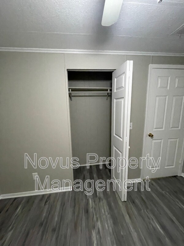 Building Photo - 60 Gees Ln