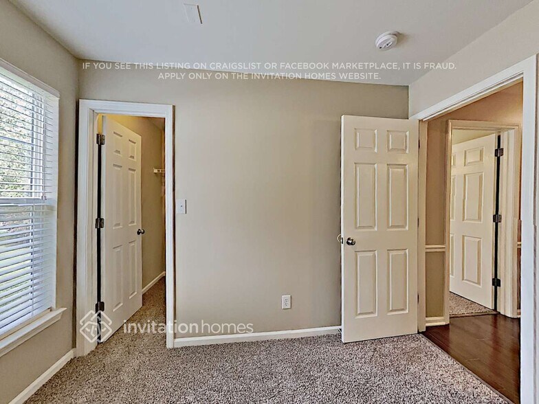 Building Photo - 3017 Secret Garden Ct