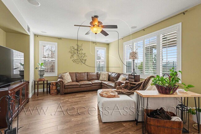 Building Photo - Stunning 5 Bed/3 Bath Home with Pool in Menifee!