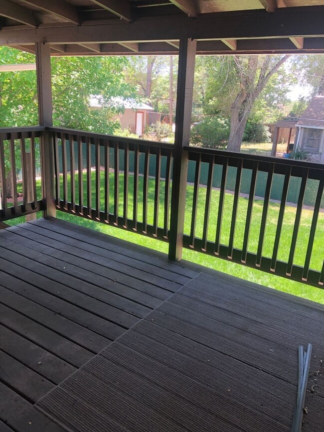 Building Photo - Half of a Duplex Available - 4 Bedroom 2 Bathroom in Lakewood