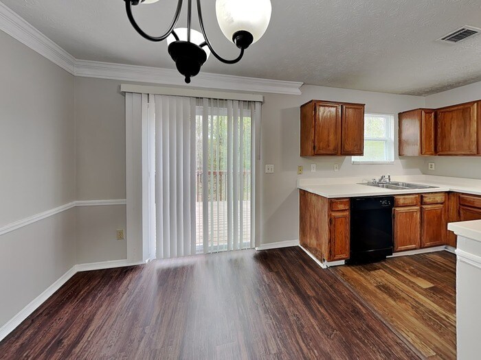 Building Photo - 350 Kimberly Forest Ct