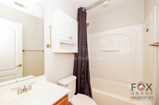 Building Photo - 9017 Socata Way