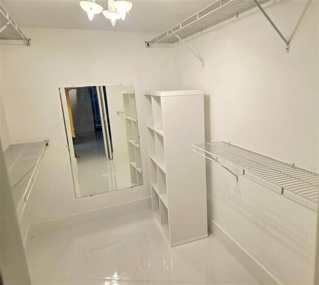 Building Photo - 1361 S Ocean Blvd