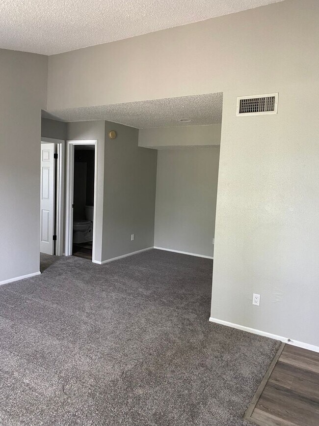 Building Photo - 3756 Idlebrook Cir
