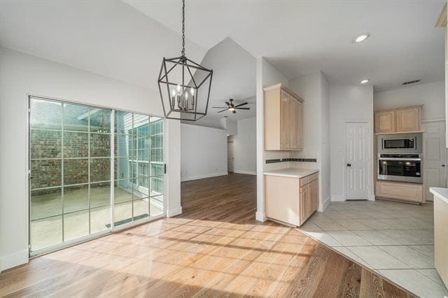 Building Photo - 4220 Oak Grove Dr