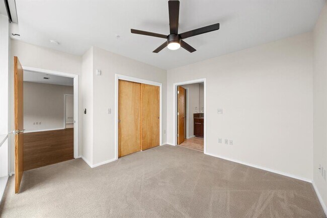 Building Photo - 1600 Barton Springs Rd