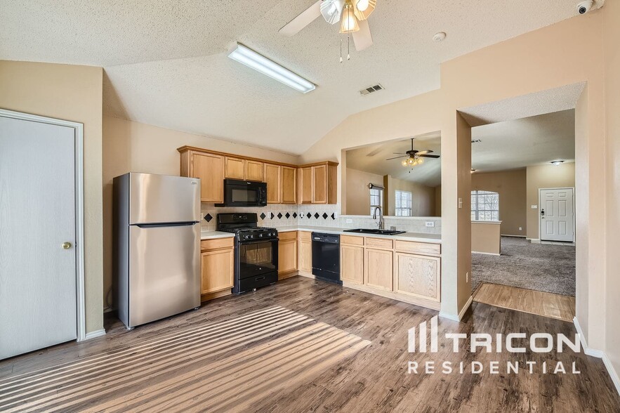 Building Photo - 5300 Yampa Trail