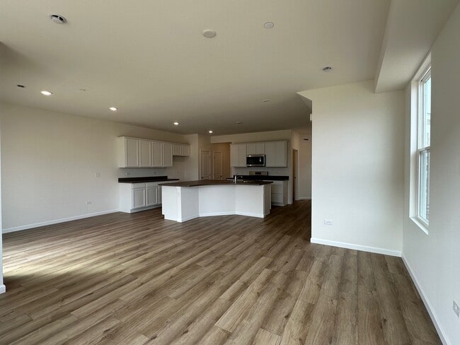 Building Photo - 2320 Horseshoe Cir