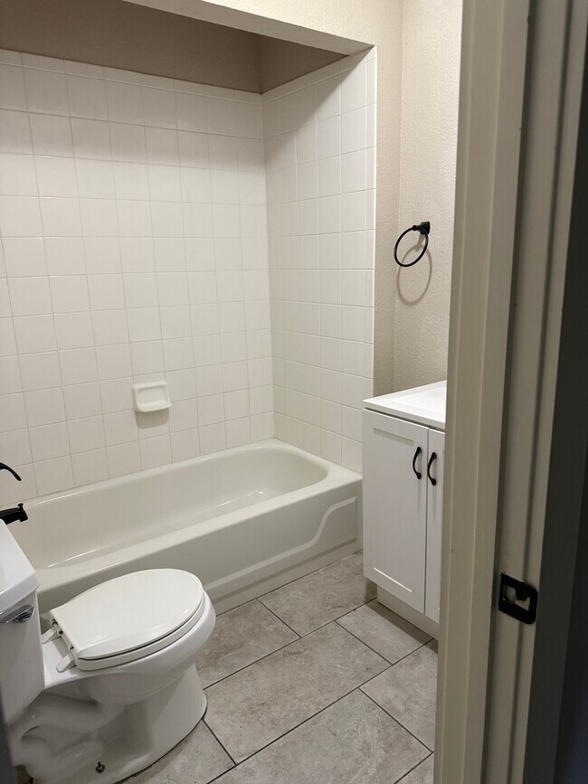 Building Photo - 521 FM 407