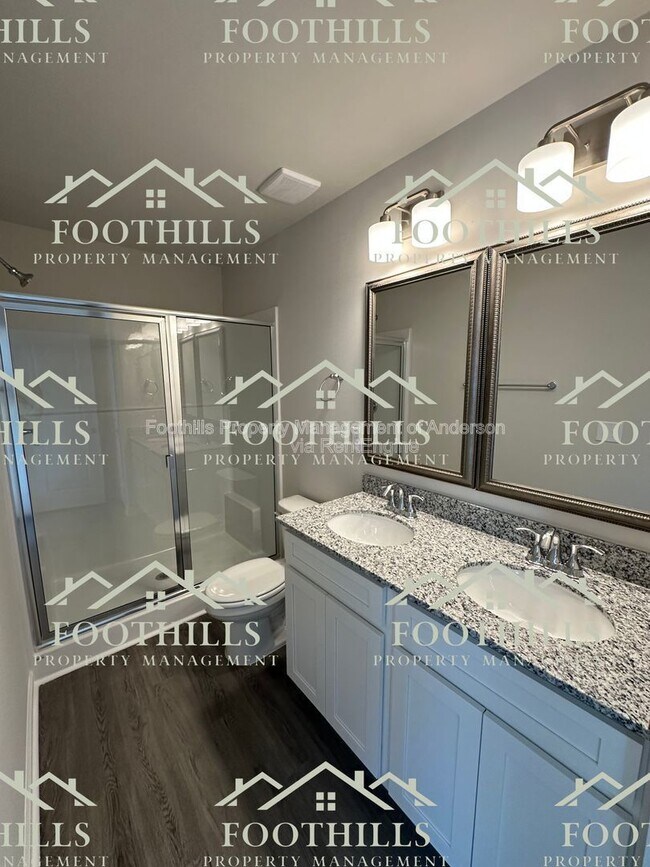 Building Photo - 1655 E Greenville St