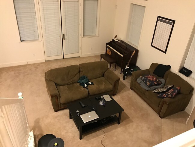 Building Photo - 4201 Juniper Ln