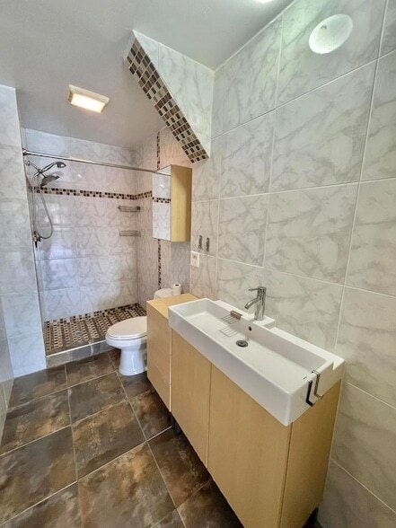 Building Photo - 2297 SW 15th St