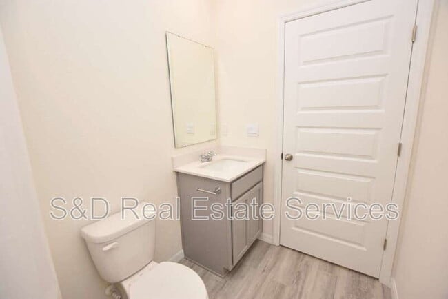 Building Photo - 8383 Madrid St