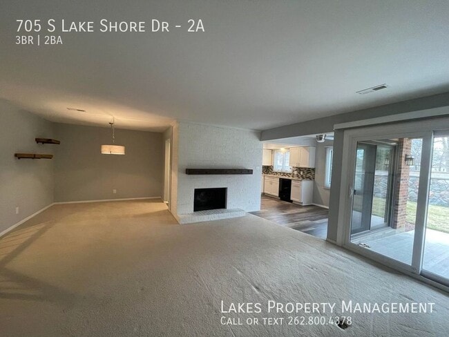 Building Photo - 705 S Lake Shore Dr