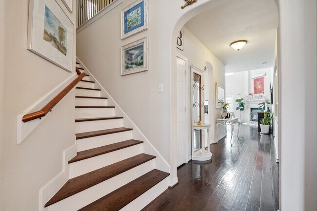 Building Photo - 24514 San Pellino Dr