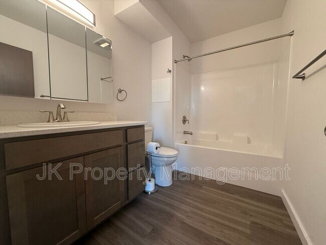 Building Photo - 3440 11th Ave S