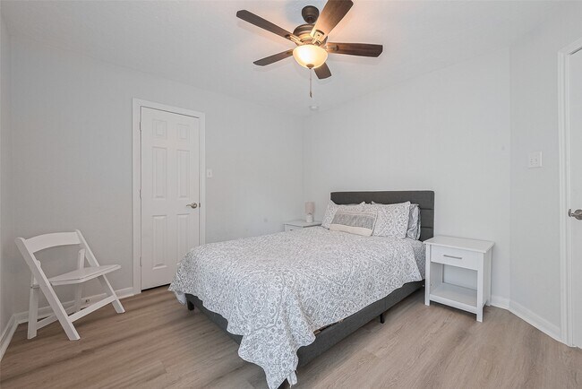 Building Photo - 14 Sprite Woods Pl