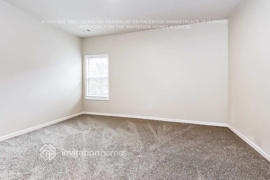 Building Photo - 2175 Black Pebble Cir