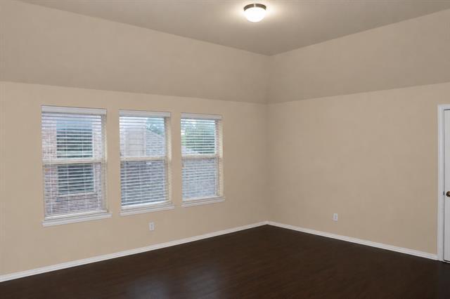 Building Photo - 404 Hummingbird Dr