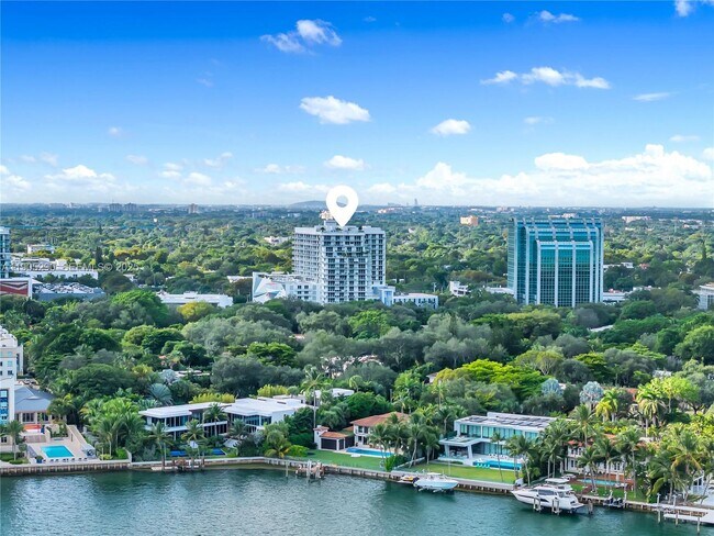 Building Photo - 4250 Biscayne Blvd