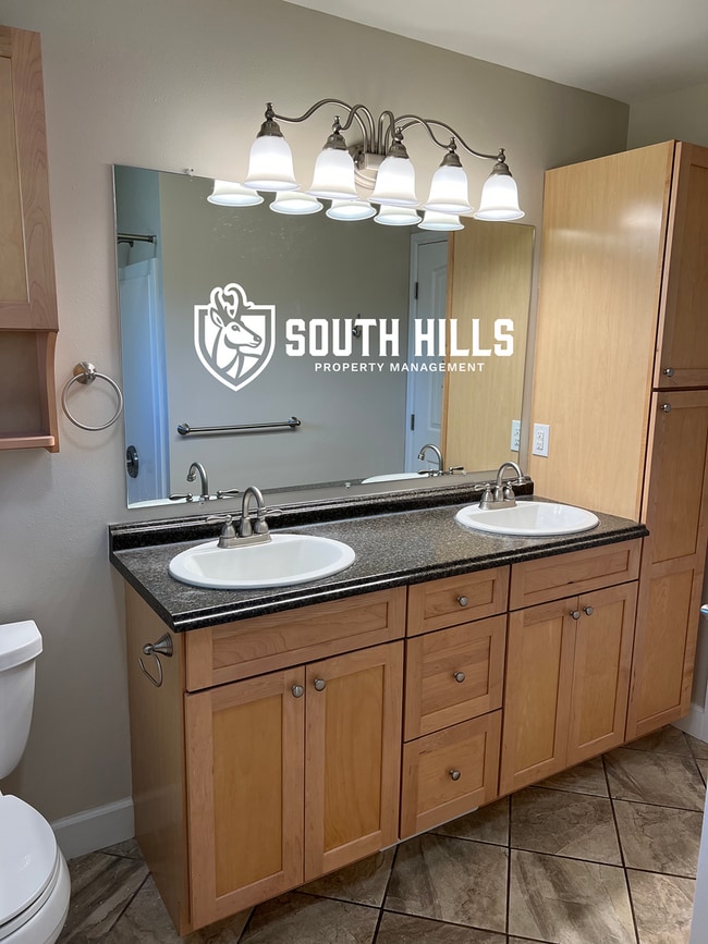 Building Photo - 3bed/2bath w/finished basement, landscaping & Water, Sewer, Trash Included, RV Parking