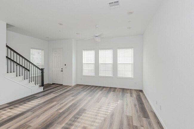 Building Photo - 2227 Adena Spgs Dr