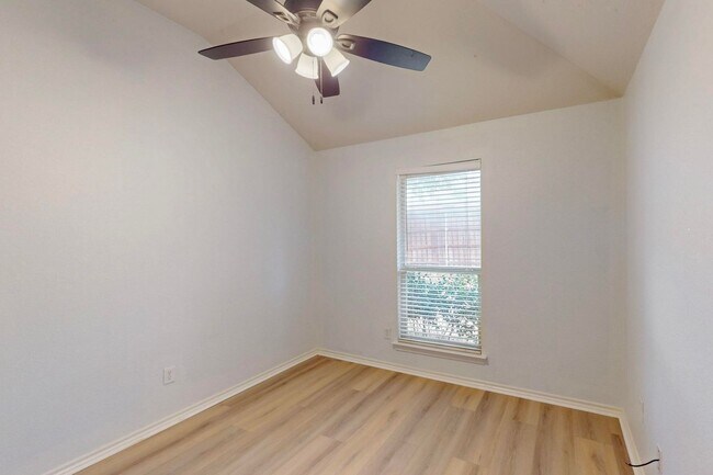 Building Photo - 4817 Valley Springs Trail