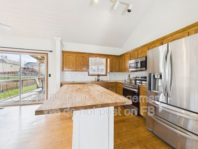 Building Photo - 1305 Aspen Dr