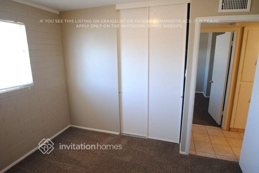 Building Photo - 4435 N 56th Dr