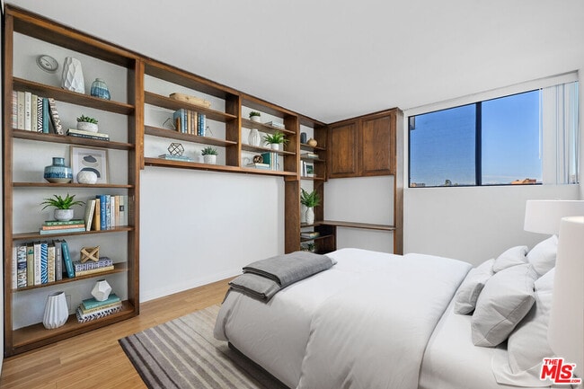 Building Photo - 10535 Wilshire Blvd