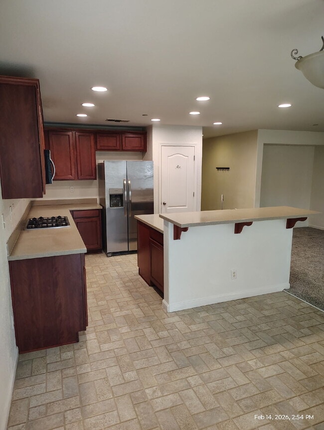 Building Photo - Bonus Office/Den, New Flooring, New Appliance, White Plantation Shutters throughout, Landscaped y...