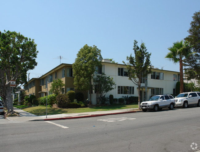 Primary Photo - 1719 California Ave