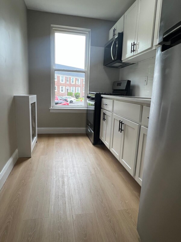 Building Photo - 676 Park Ave