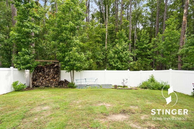 Building Photo - 156 Auditorium Rd