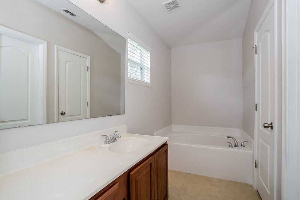 Building Photo - 5180 Gulf Sturgeon Ln