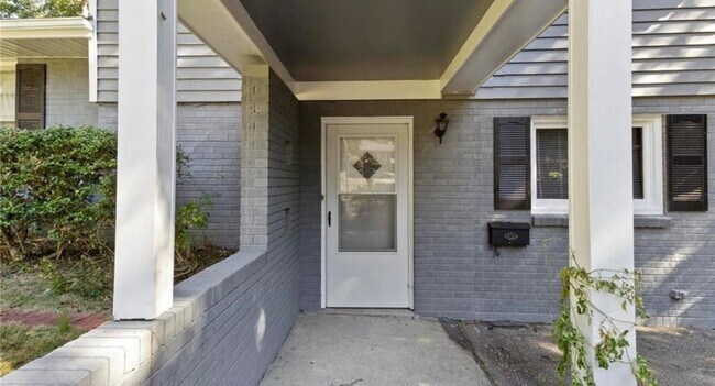 Building Photo - 1820 McGougan Rd