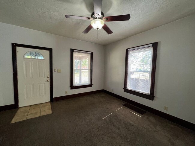 Building Photo - MOS - 29-31 S. Ardmore Ave.