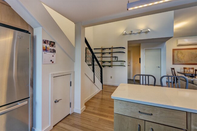Building Photo - 15 Gile Dr